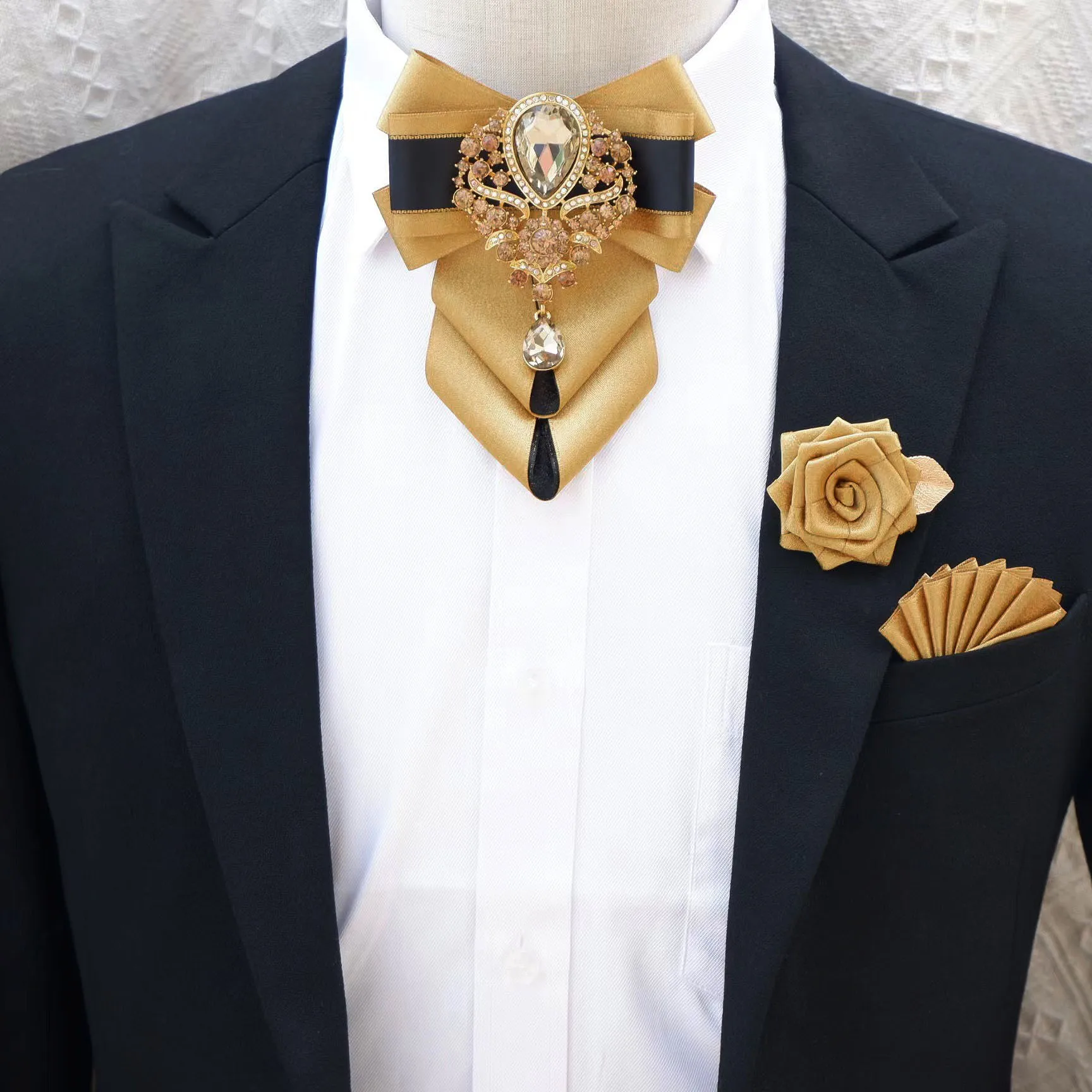 Lüks elmas taklidi papyon broş - Men'S Accessories High End incelemesi ve fiyatı